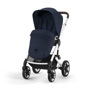 Kinderwagen mit Zubehör